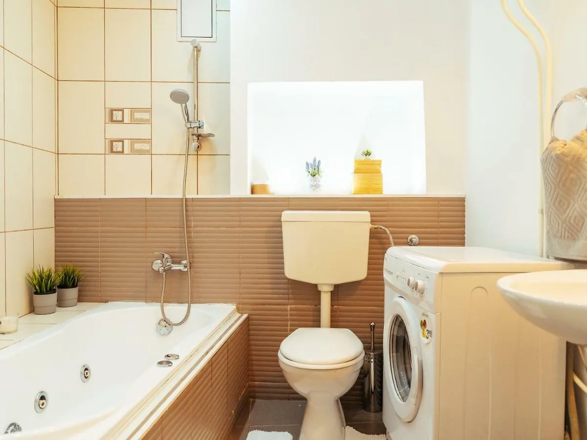 Tonitza Old Town - Double Studio Bucharest Apartment